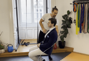 Anti-Rundrücken: Wie du mit zu langem Sitzen Schluss machst